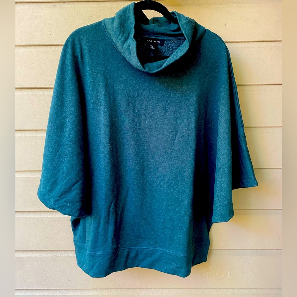 Tahari women’s size L dolman sleeve large neck sweater green ribbed long sleeve